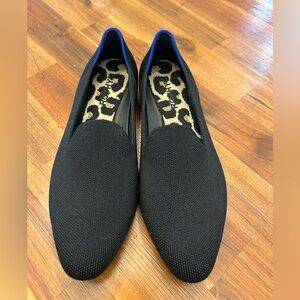 Rothy’s the almond loafer in black with leopard inner sole size 8
